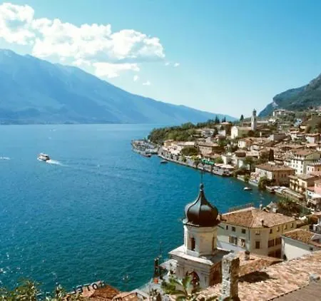 Rosegarden Appartement *